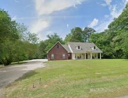 Pre-foreclosure in  Eastview Dr Laurel, MS 39443