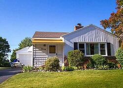 Pre-foreclosure in  Hurstbourne Rd Rochester, NY 14609