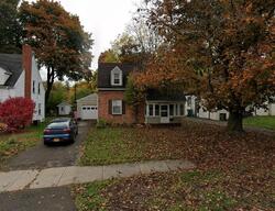 Pre-foreclosure in  Lyndale Dr Rochester, NY 14624