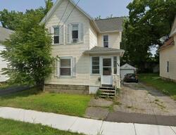 Pre-foreclosure in  Upton Pl Rochester, NY 14612