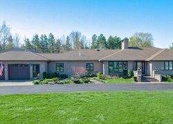 Pre-foreclosure in  Westwood Rd Lancaster, NY 14086