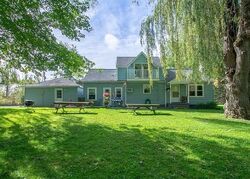 Pre-foreclosure in  Ransom Rd Grand Island, NY 14072