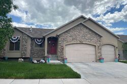 Pre-foreclosure in  N Franklin Dr Eagle Mountain, UT 84005