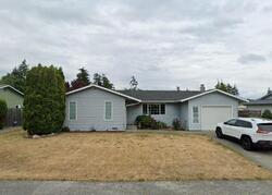 Pre-foreclosure in  NW Fairhaven Dr Oak Harbor, WA 98277