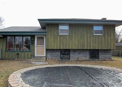 Pre-foreclosure in  Bittersweet Ct Racine, WI 53402