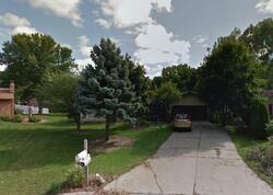 Pre-foreclosure in  Santa Barbara Dr Green Bay, WI 54313