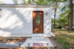 Pre-foreclosure in  Robinhood Rd Durham, NC 27701