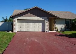 Pre-foreclosure in  Lauderdale Ct Kissimmee, FL 34759