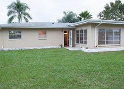Pre-foreclosure in  DRIFTWOOD DR E Palm Harbor, FL 34683