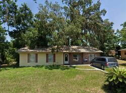 Pre-foreclosure in  Cedar Cir Tavares, FL 32778