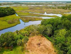 Pre-foreclosure in  Carnation St Atlantic Beach, FL 32233