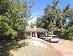 Pre-foreclosure in  Oakland Dr Tampa, FL 33617