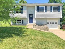 Pre-foreclosure in  HIDEAWAY DR Ft Mitchell, KY 41017