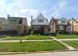 Pre-foreclosure in  S 18th Ave Broadview, IL 60155