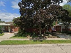 Pre-foreclosure in  Lincoln St Saint Clair Shores, MI 48082