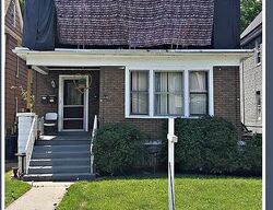 Pre-foreclosure in  Oakgrove Ave Buffalo, NY 14208