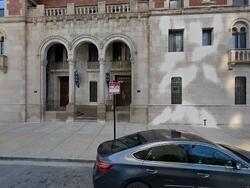 Pre-foreclosure in  S Crandon Ave C Chicago, IL 60649