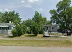 Pre-foreclosure in  Follette Ln Tonawanda, NY 14150