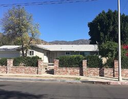 Pre-foreclosure in  BORDEN AVE Sylmar, CA 91342