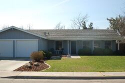  W Parlier Ave, Reedley CA