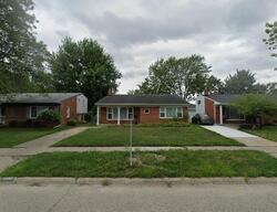 Pre-foreclosure in  Slumber Ln Fraser, MI 48026