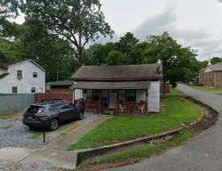 Pre-foreclosure in  30TH ST N Pell City, AL 35125