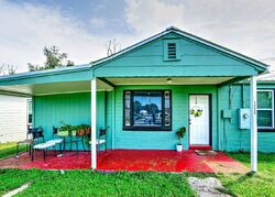 Pre-foreclosure in  Lincoln Dr Panama City, FL 32401