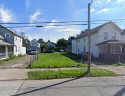 Pre-foreclosure in  Engel Ave Cleveland, OH 44127