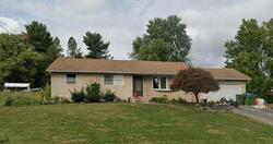 Pre-foreclosure in  Hillside Ter W Hackettstown, NJ 07840
