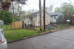 Pre-foreclosure in  Tulsa Trl Hopatcong, NJ 07843