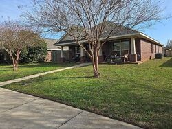 Pre-foreclosure in  Ellington Ave Fairhope, AL 36532