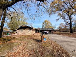 Pre-foreclosure in  W 40th Ave Pine Bluff, AR 71603