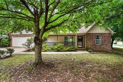 Pre-foreclosure in  W Houston St Fayetteville, AR 72703