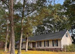 Pre-foreclosure in  Hudgins Dr Albertville, AL 35951