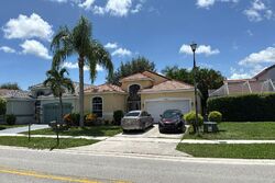 Pre-foreclosure in  Pleasant Green Way Boynton Beach, FL 33437