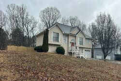 Pre-foreclosure in  Legacy Park Ln Powder Springs, GA 30127