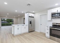 Pre-foreclosure in  Watercolor Way Naples, FL 34113