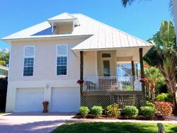  Rainbow Ct, Naples FL