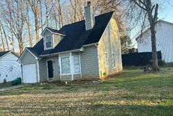 Pre-foreclosure in  Springside Xing Decatur, GA 30034