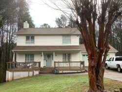 Pre-foreclosure in  Appian Way Lawrenceville, GA 30046