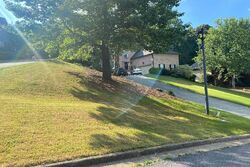 Pre-foreclosure in  Saint Miles Dr Buford, GA 30518