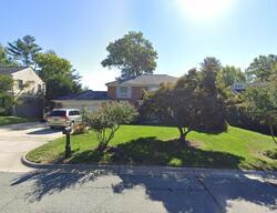 Pre-foreclosure in  Hunt Club Dr Potomac, MD 20854