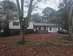 Pre-foreclosure in  Rountree Rd Riverdale, GA 30274