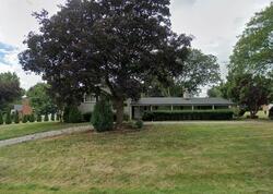 Pre-foreclosure in  Cedarbrook Dr Bloomfield Hills, MI 48301