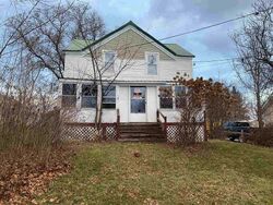Pre-foreclosure in  Charles St Franklin, NH 03235