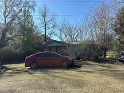 Pre-foreclosure in  Sw County Road 240 Lake City, FL 32024