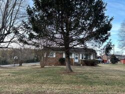 Pre-foreclosure in  Jenny Ln Pilot Mountain, NC 27041