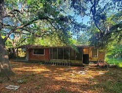Pre-foreclosure in  Se 10th St Silver Springs, FL 34488