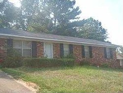 Pre-foreclosure in  Staunton Dr Columbus, GA 31907