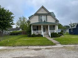 Pre-foreclosure in  W 4th St Tilton, IL 61833
